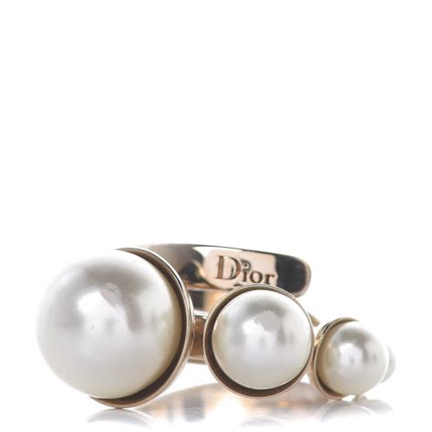 christian Dior pearl ring